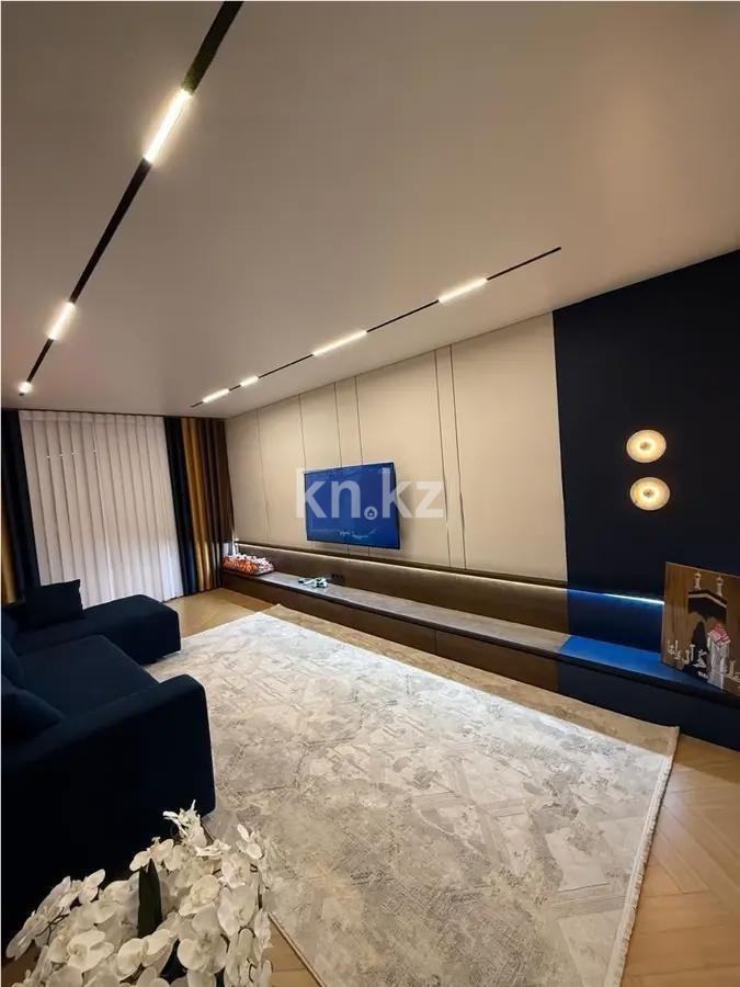 Продажа 2-комнатной квартиры, 70 м² в Алматы
