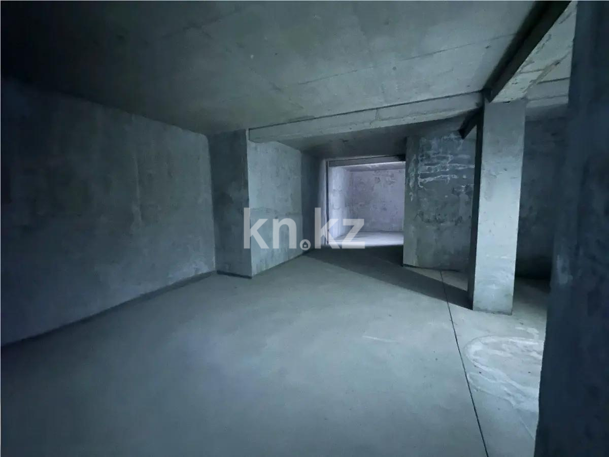 Продажа 4-комнатной квартиры, 185 м², ул. Салыкова, дом  40 в Алматы - фото 4