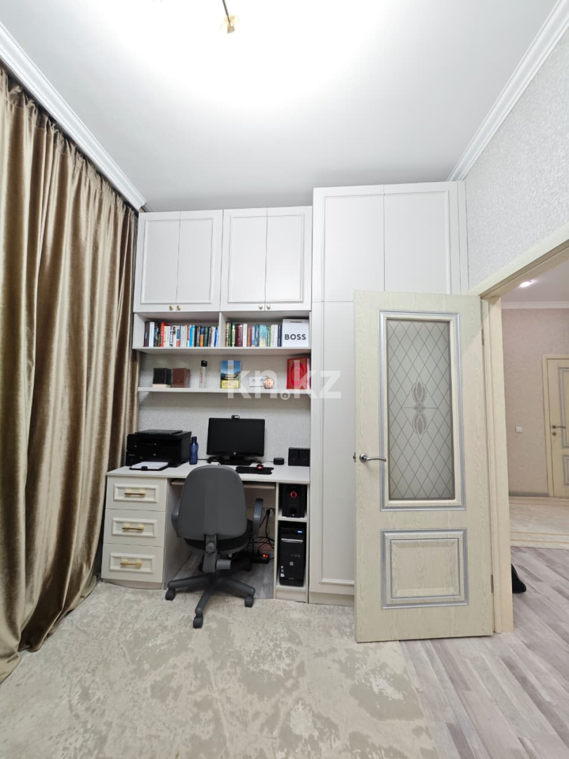 Продажа 3-комнатной квартиры, 77 м², пр. Шахтеров, дом  52б в Караганде - фото 5