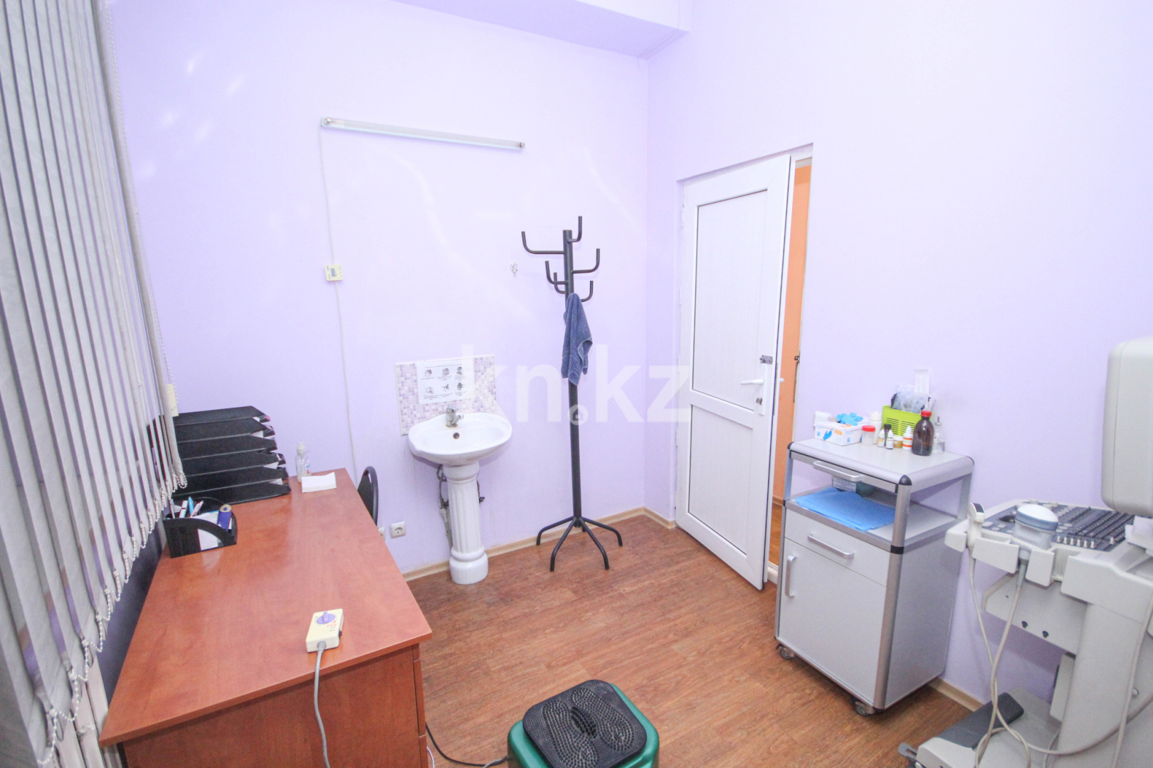 Аренда , мкр-н Коктем-2 - Аренда офисных и торговых помещений в Алматы фото 4 из 13