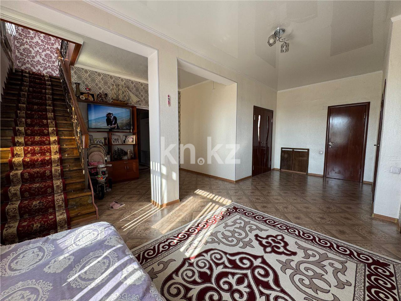 Продажа 7-комнатного дома, 220 м², ул. Менделеева, дом  39 - Продажа домов, коттеджей в Караганде фото 9 из 28