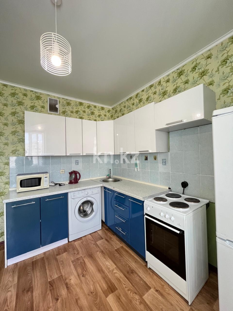 Аренда 1-комнатной квартиры, 39 м², пр. Кабанбай батыра, дом  40 - Аренда  однокомнатных квартир помесячно в Астане фото 1 из 8