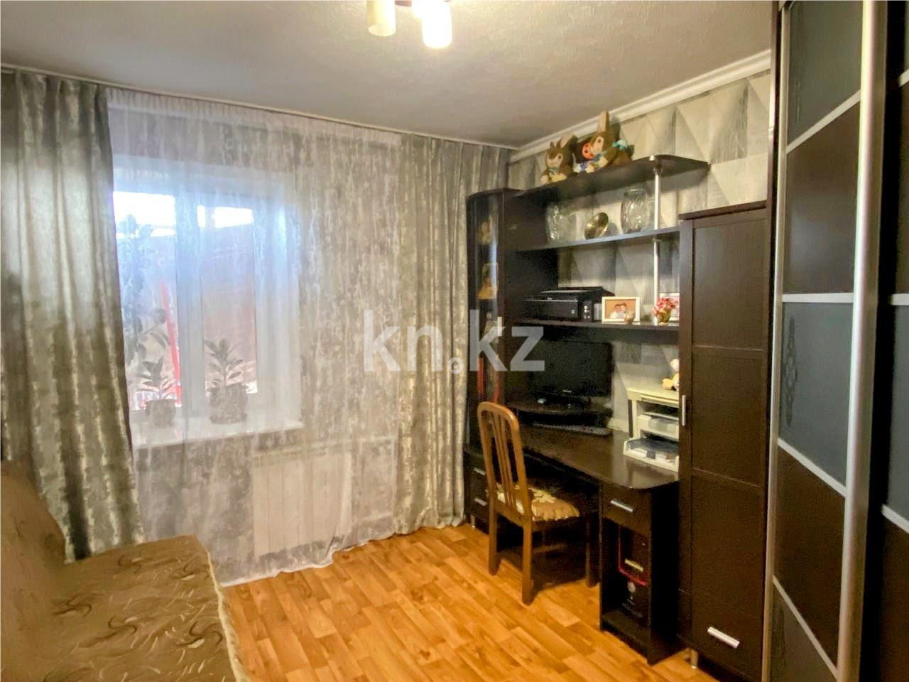 Продажа 4-комнатной квартиры, 75 м², мкр-н 19 - Продажа  четырехкомнатных квартир в Караганде фото 6 из 11