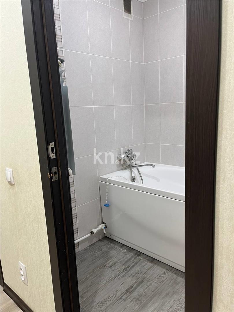 Продажа 1-комнатной квартиры, 34 м², мкр-н 8 в Темиртау - фото 7