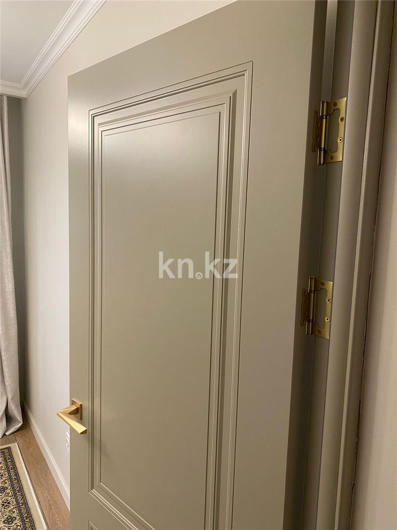 Продажа 5-комнатной квартиры, 100 м², 6-й мкр. - Продажа квартир в Казахстане фото 9 из 18