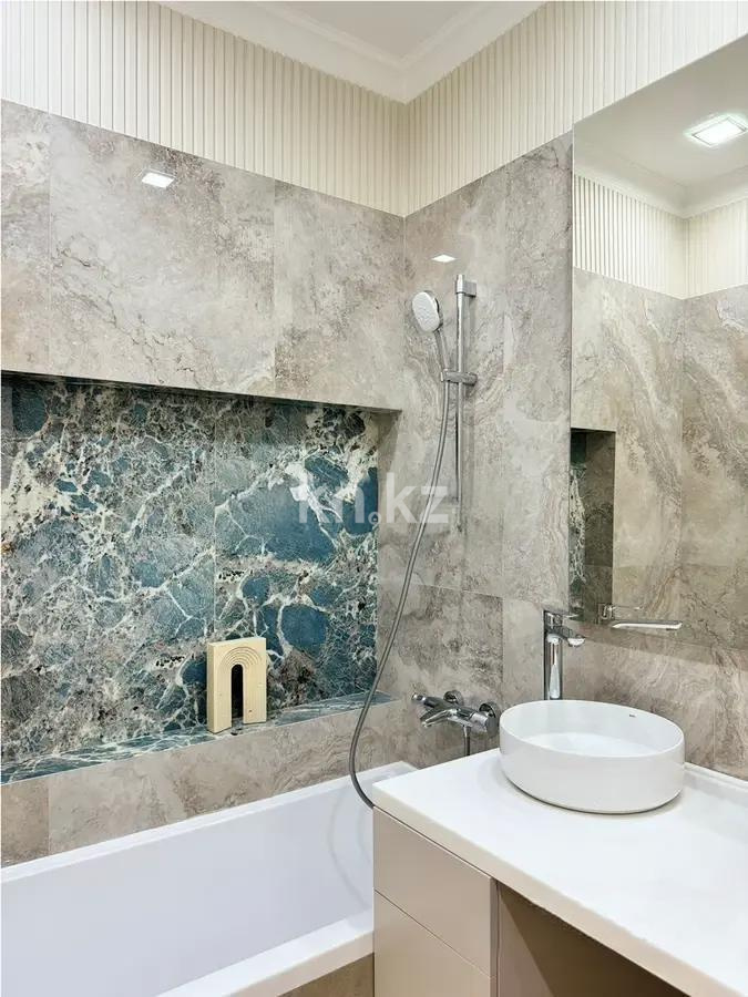 Продажа 3-комнатной квартиры, 95 м², пр. Республики, дом  49 - Продажа  трехкомнатных квартир в Караганде фото 4 из 5