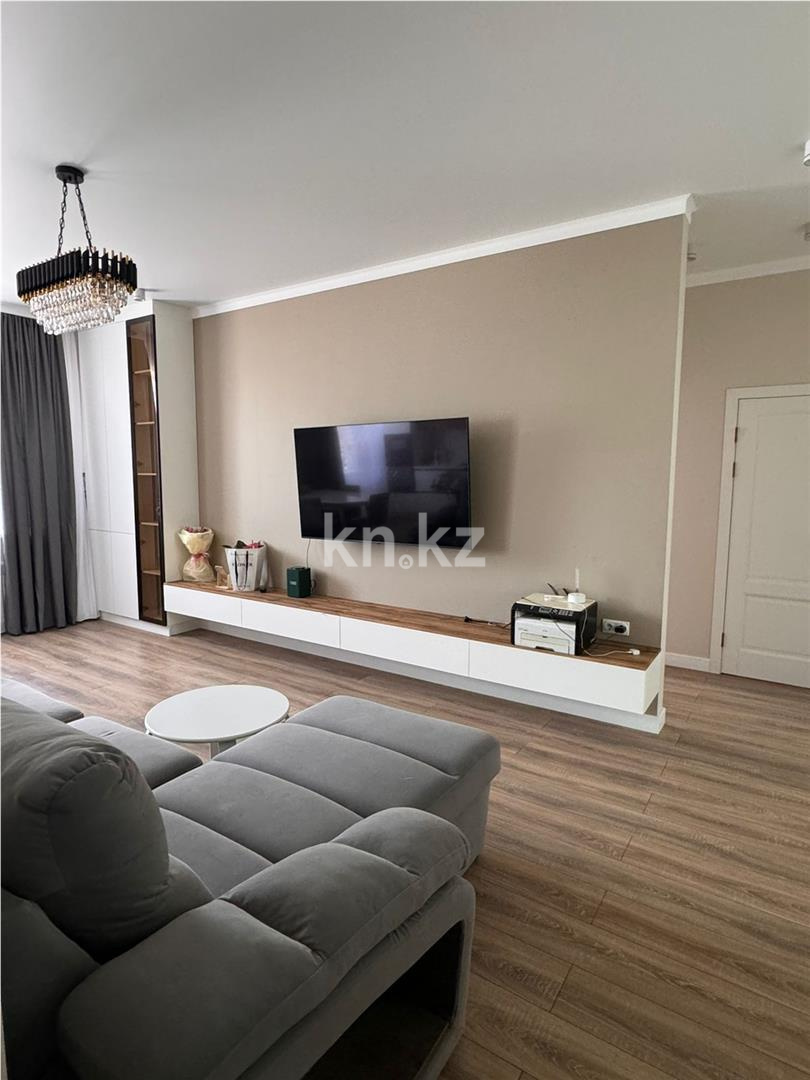 Продажа 3-комнатной квартиры, 80 м², ул. Жанибекова, дом  118 - Продажа квартир в Караганде фото 1 из 27