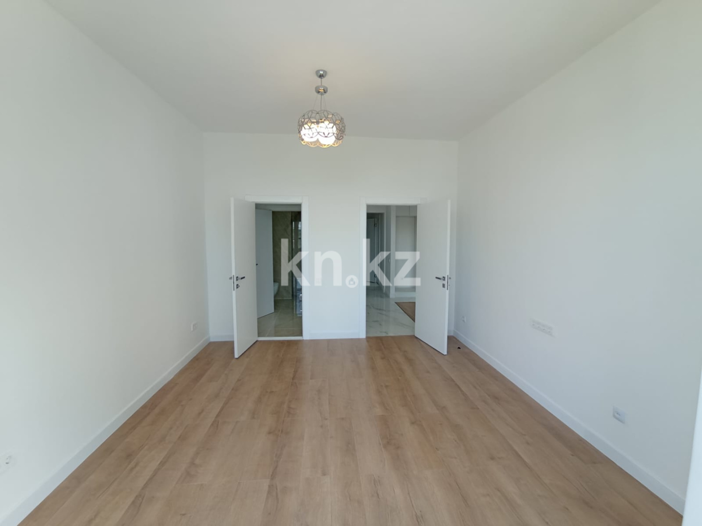 Продажа 2-комнатной квартиры, 82 м² в Алматы - фото 14
