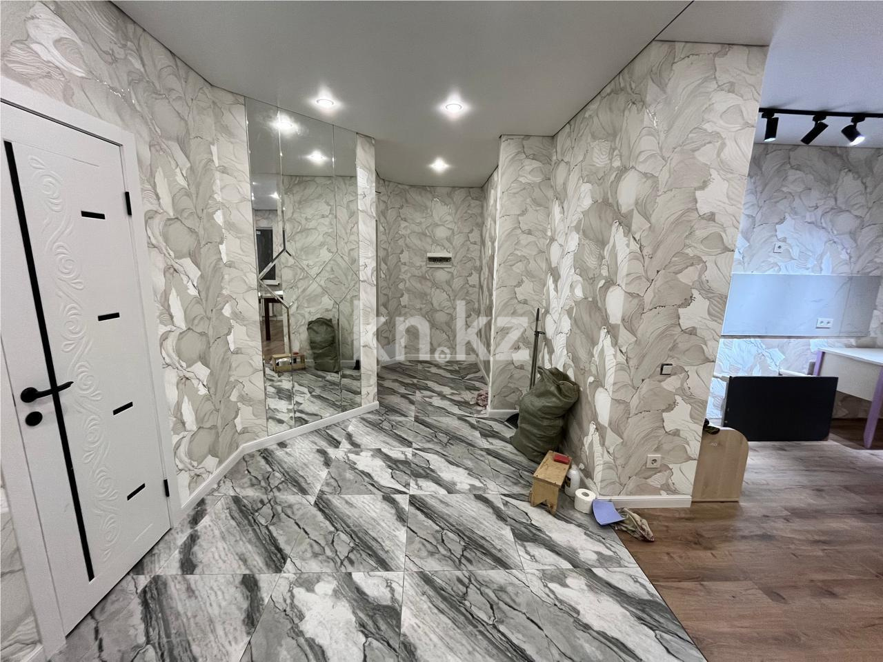 Продажа 2-комнатной квартиры, 65 м², ул. Маметовой в Астане - фото 11