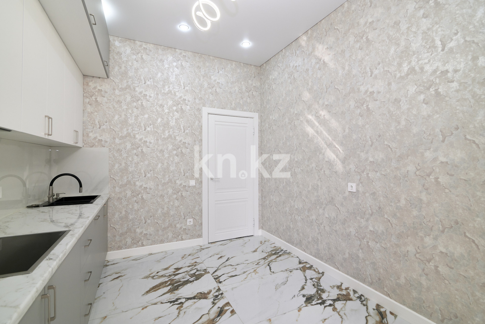 Продажа 3-комнатной квартиры, 80.9 м², ул. Токпанова, дом  20 - ул. Шарля де Голля - Продажа квартир в Казахстане фото 9 из 36