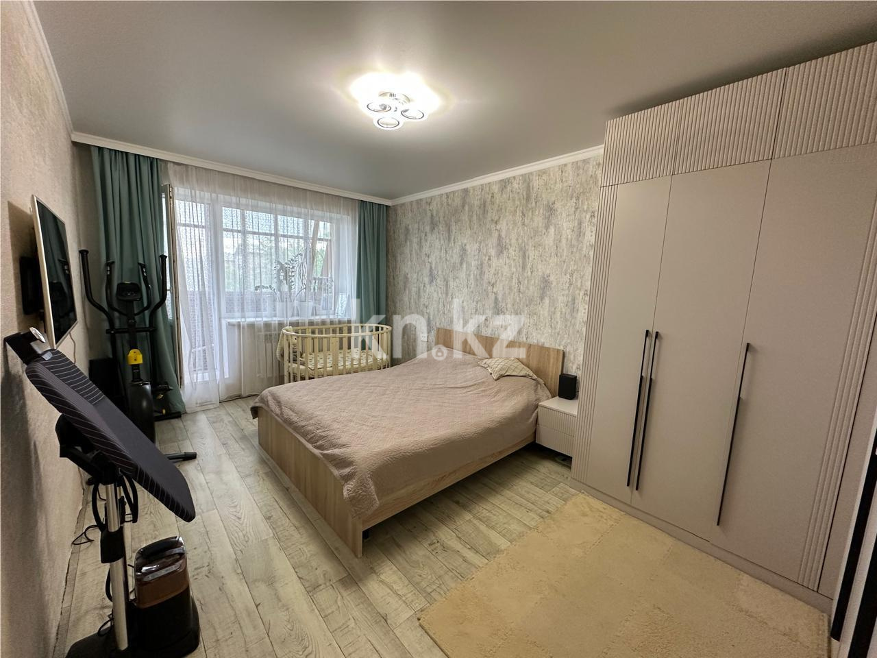 Продажа 3-комнатной квартиры, 60 м², ул. Кемеровская - Продажа квартир в Караганде фото 1 из 15