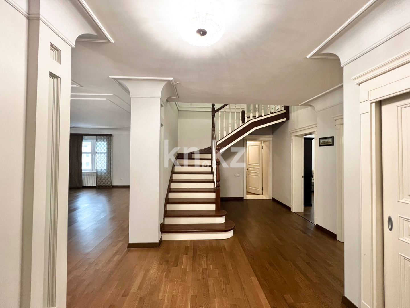 Продажа 4-комнатной квартиры, 223 м² в Астане - фото 27