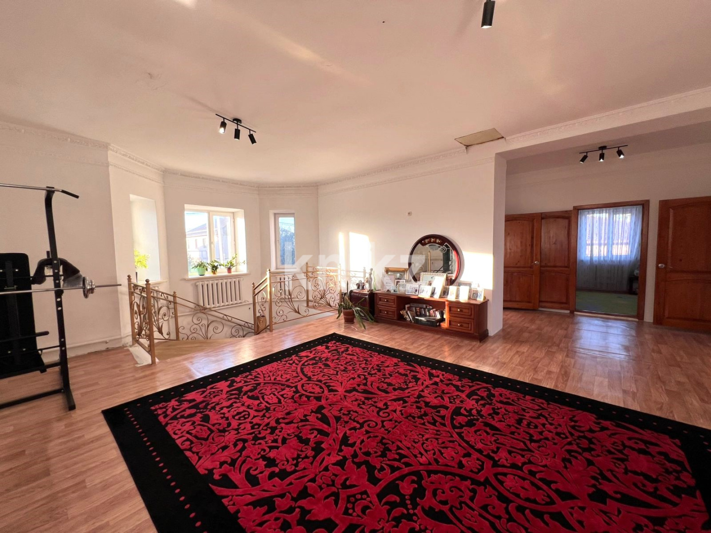 Продажа 5-комнатного дома, 284.7 м², Акжайык - Продажа квартир в Акмолинской области фото 3 из 37