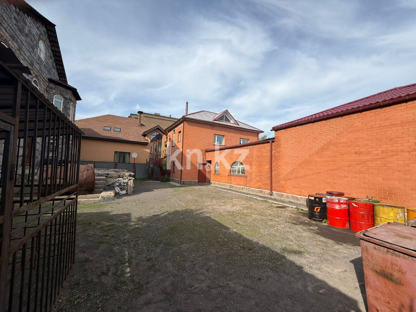 Продажа здания, 700 м² - Продажа зданий в Казахстане фото 24 из 26