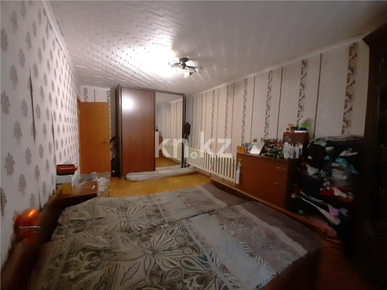 Продажа 3-комнатной квартиры, 61 м², ул. Алиханова в Караганде - фото 5