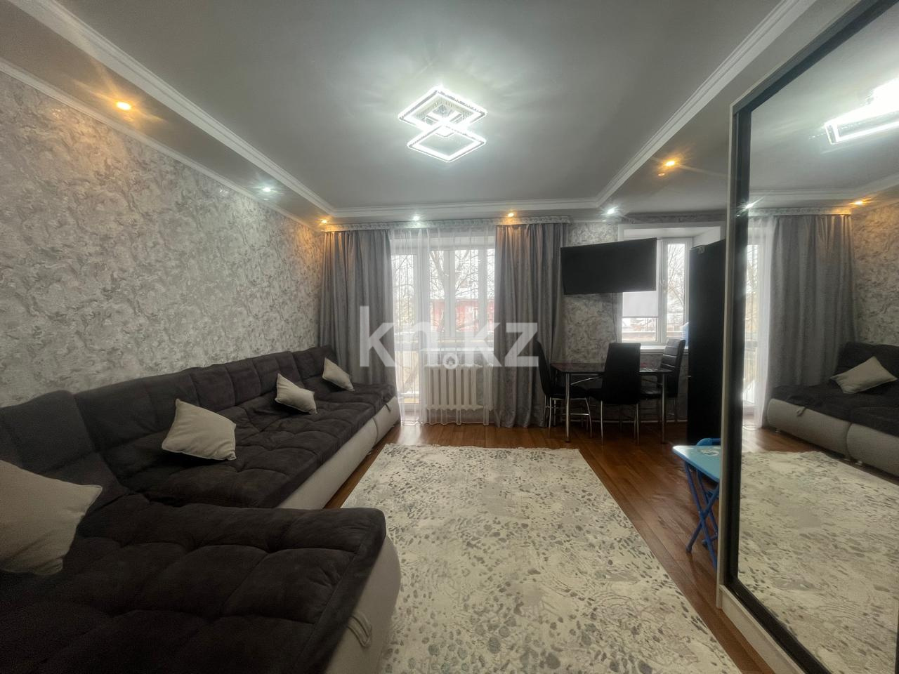 Продажа 2-комнатной квартиры, 40 м², ул. Сводная, дом  17 - Продажа квартир в Караганде фото 1 из 8