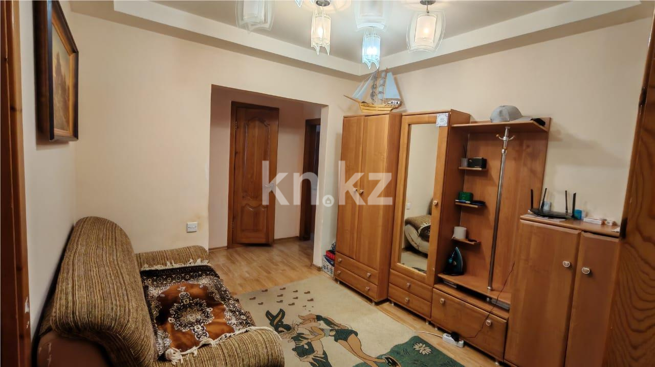 Продажа 4-комнатной квартиры, 75 м², мкр-н Степной-4 - Продажа квартир в Караганде фото 16 из 32