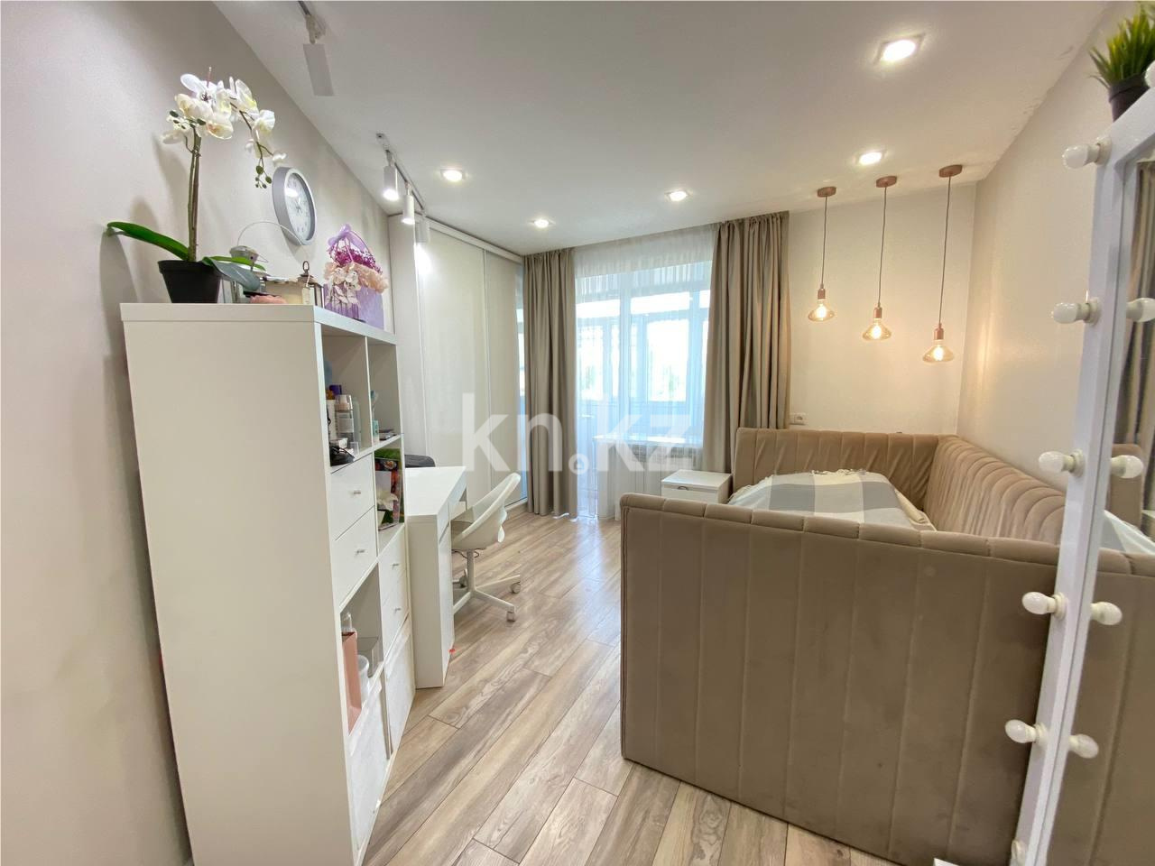 Продажа 4-комнатной квартиры, 102 м², пр. Н. Абдирова, дом  19 - Продажа  четырехкомнатных квартир в Караганде фото 4 из 14