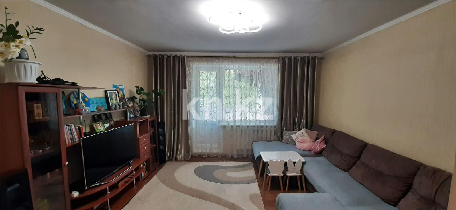 Продажа 3-комнатной квартиры, 64 м² в Караганде