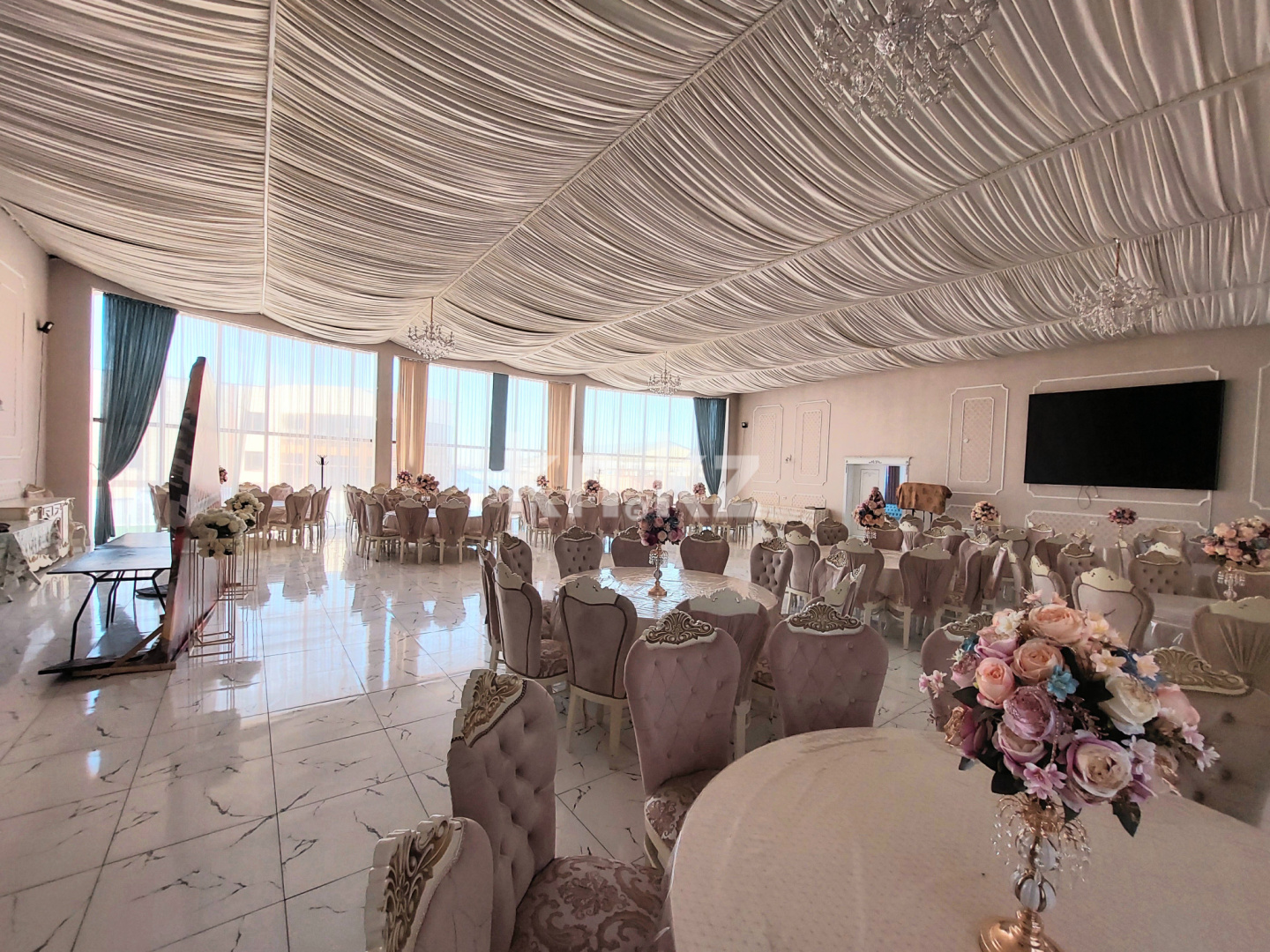 Продажа , 3000 м², Рахимова, дом  1111 - Продажа офисных и торговых помещений в Шымкенте фото 7 из 28