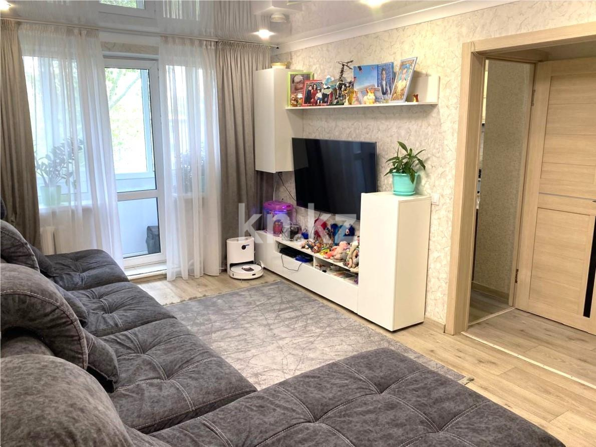 Продажа 3-комнатной квартиры, 58 м², ул. Алиханова - Продажа  трехкомнатных квартир в Караганде фото 2 из 10