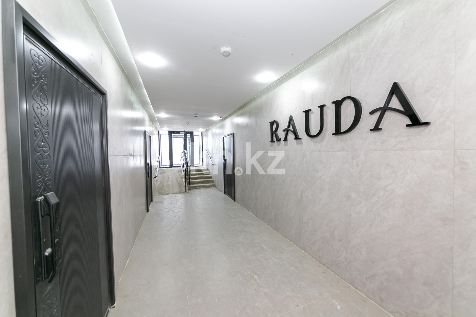 Продажа 2-комнатной квартиры, 42 м², пр. Туран, дом  71 - пр. Улы Дала в Астане - фото 33