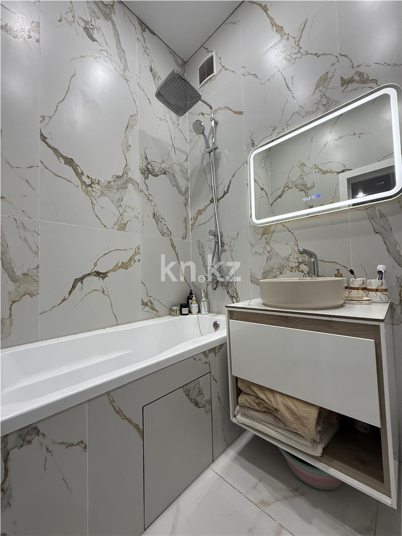 Продажа 2-комнатной квартиры, 65 м², ул. Ашимова, дом  21 блок А - Продажа квартир в Караганде фото 20 из 23