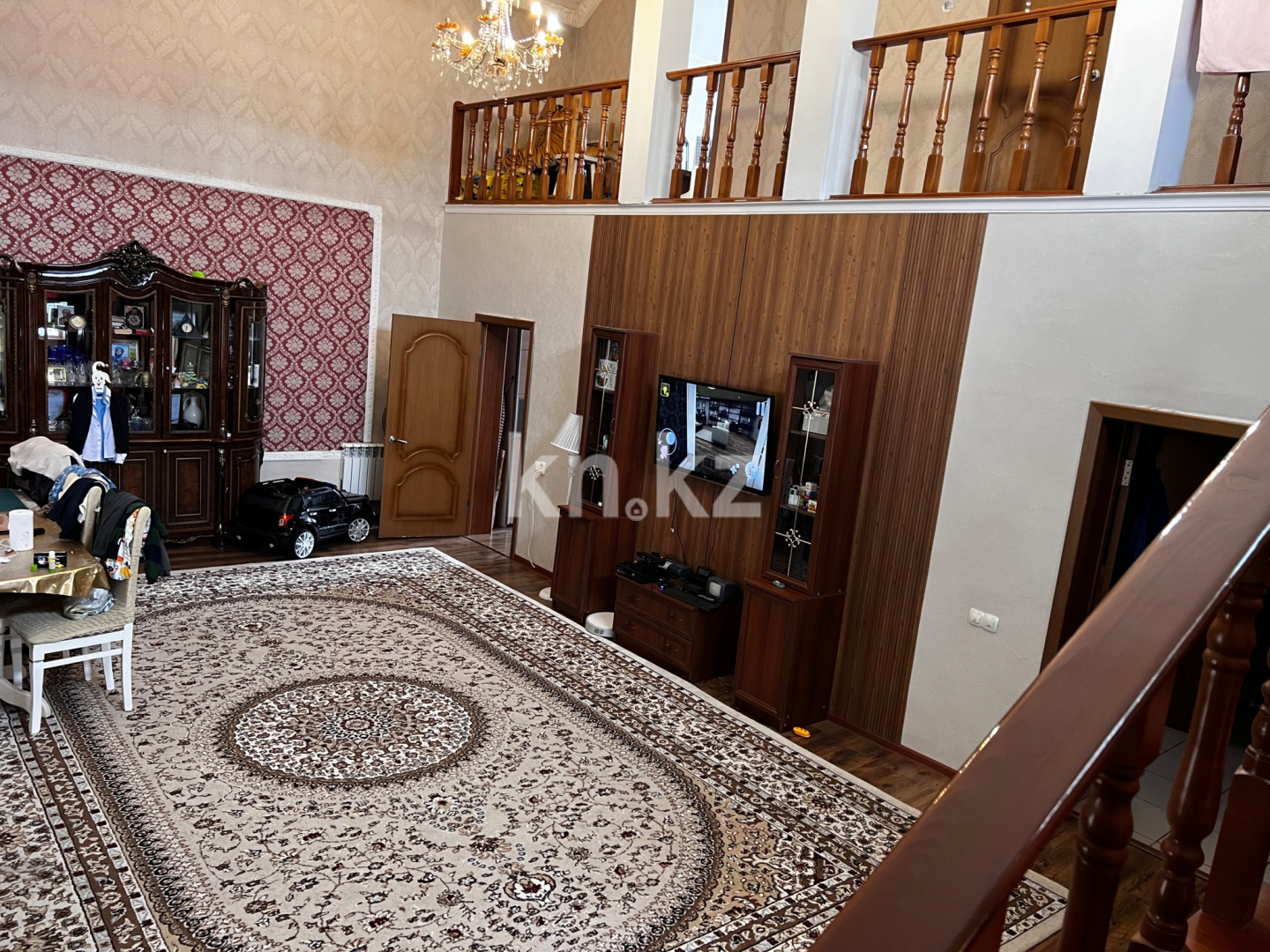 Продажа 4-комнатного дома, 200 м² в Караганде