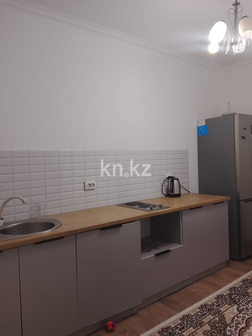 Аренда 1-комнатной квартиры, 42 м² в Астане