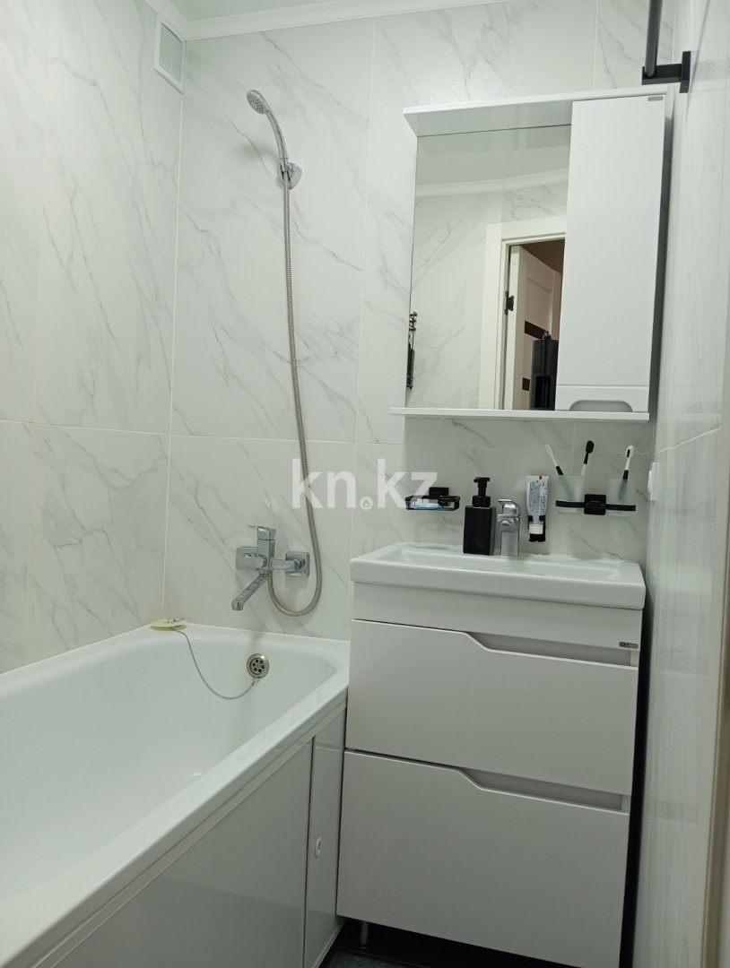 Продажа 3-комнатной квартиры, 61.5 м² - Продажа трехкомнатных квартир от собственников в Караганде - страница 3 фото 11 из 13