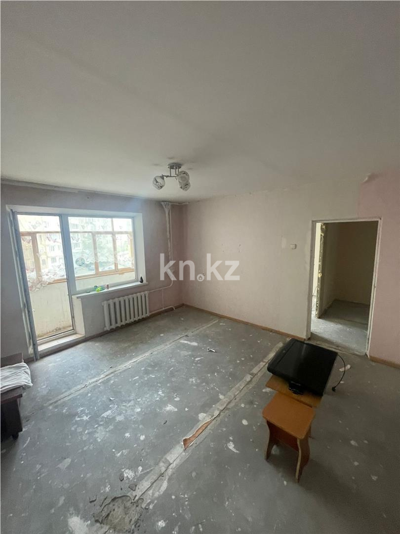 Продажа 3-комнатной квартиры, 63.9 м², мкр-н Голубые Пруды - Продажа квартир в Караганде фото 1 из 8