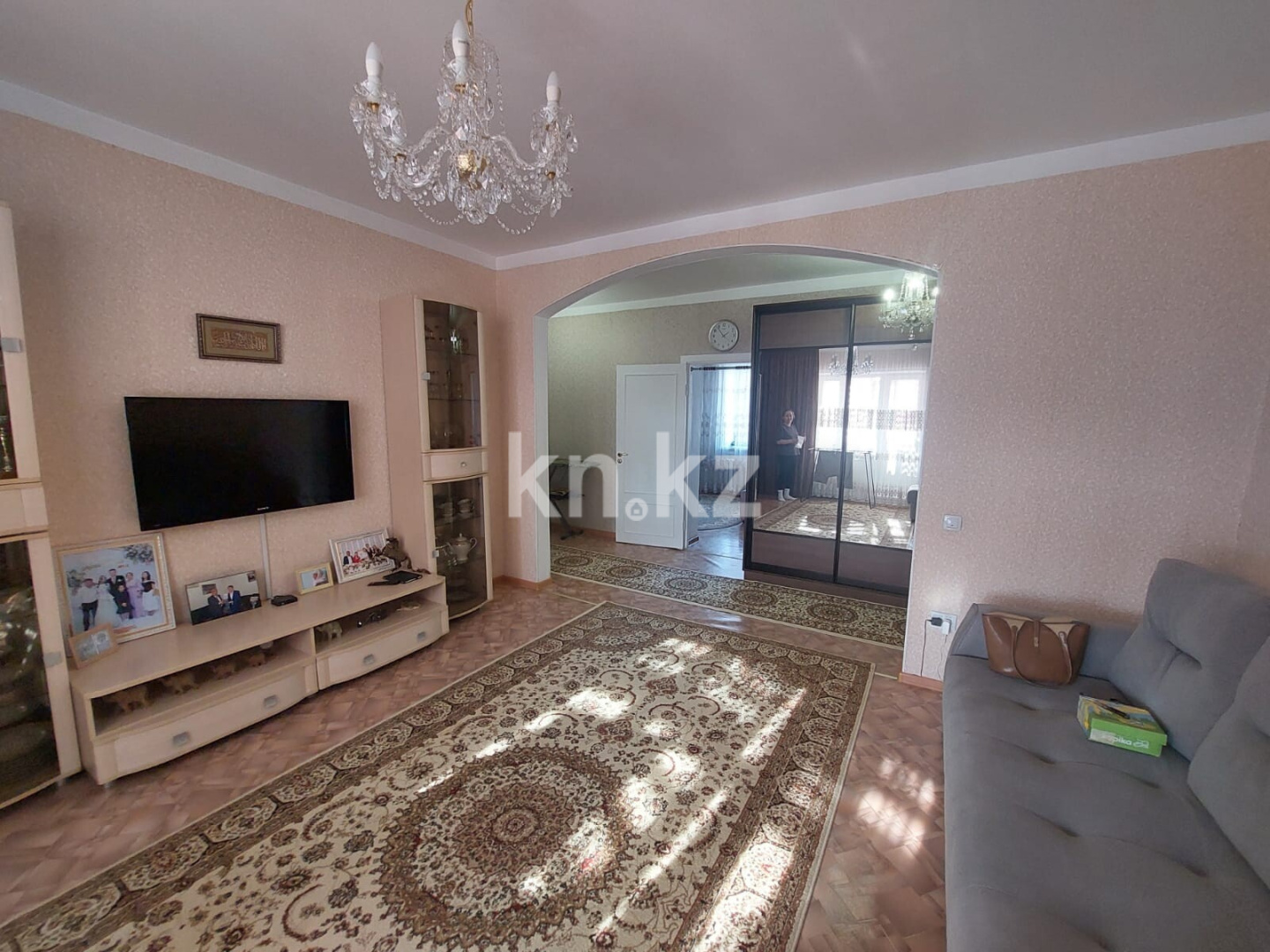 Продажа 2-комнатной квартиры, 61.4 м², Абая, дом  5 - Продажа квартир в Астане фото 1 из 11
