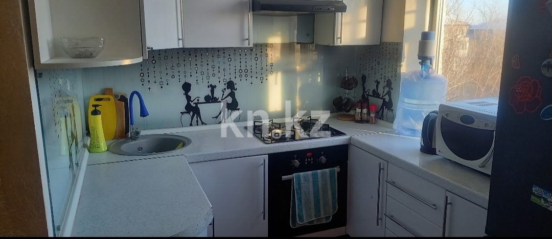 Аренда 3-комнатной квартиры, 58 м² - Аренда квартир помесячно от хозяев в Караганде фото 2 из 3