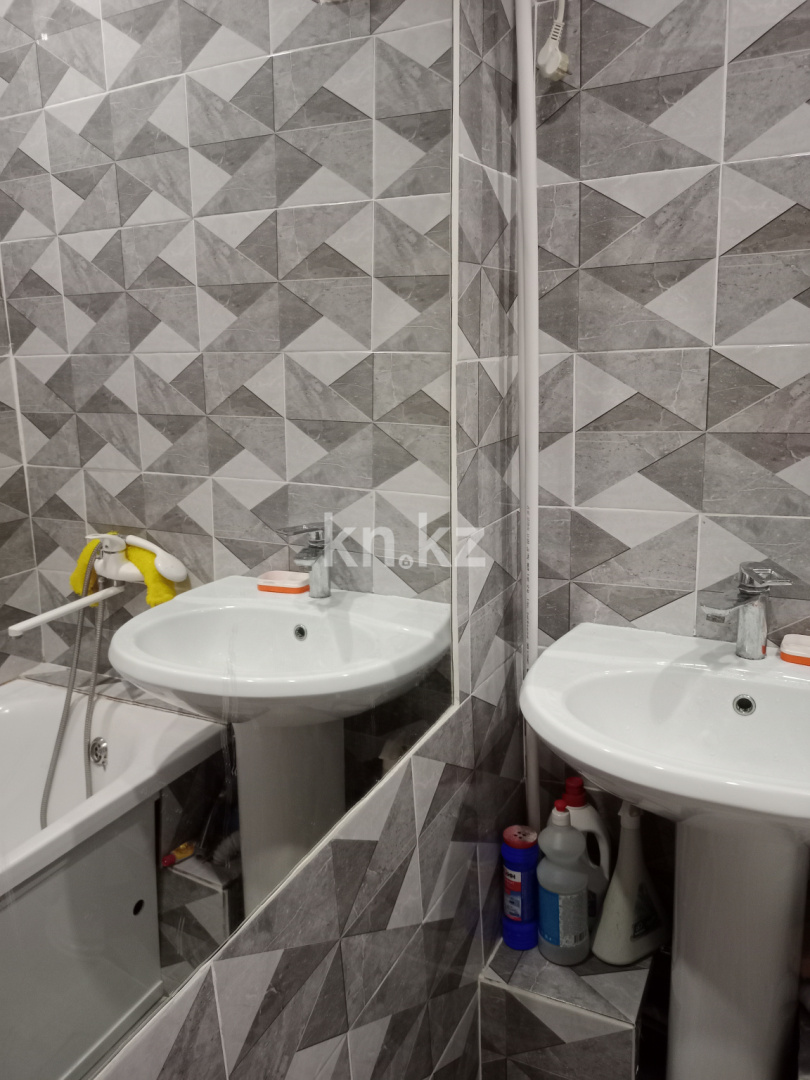Продажа 2-комнатной квартиры, 46.2 м² - Продажа двухкомнатных квартир в Караганде фото 18 из 26