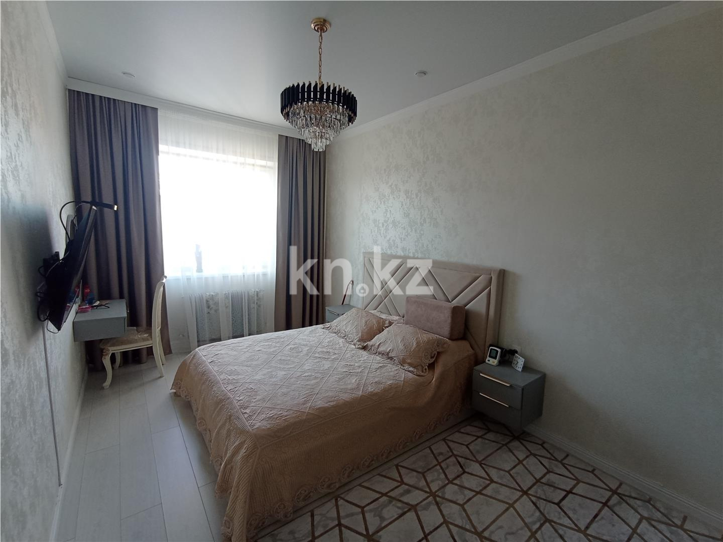 Продажа 3-комнатной квартиры, 84 м², ул. Муканова - Продажа  трехкомнатных квартир в Караганде фото 5 из 12