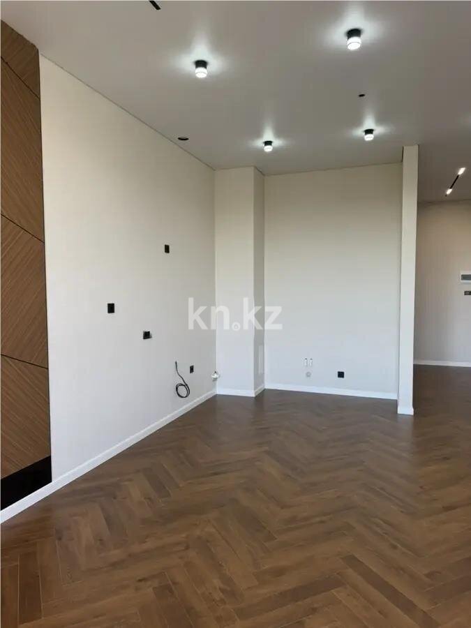 Продажа 2-комнатной квартиры, 67 м² в Караганде