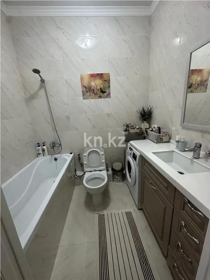 Продажа 4-комнатной квартиры, 130 м², ул. Бокейхана, дом  38 в Астане - фото 8