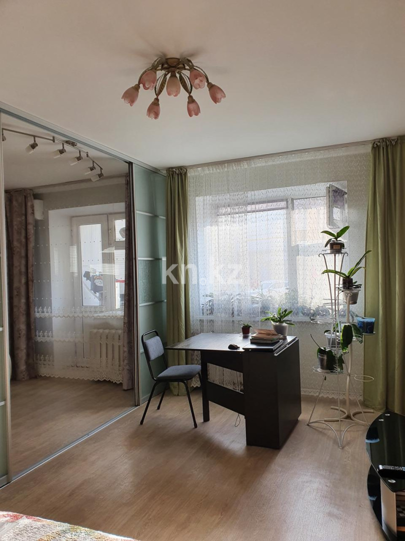 Продажа 2-комнатной квартиры, 70 м², ул. Алии Молдагуловой, дом  3 - Продажа и аренда недвижимости в Уральске фото 1 из 6