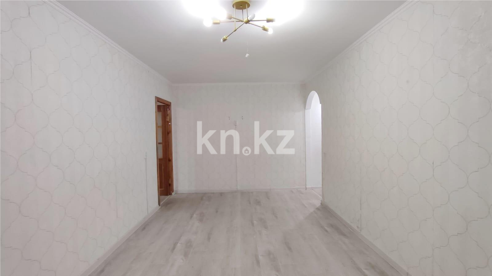 Продажа 3-комнатной квартиры, 57 м², мкр-н 13, дом  33 в Караганде - фото 8