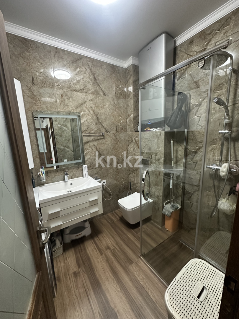 Продажа 2-комнатной квартиры, 44 м² - Продажа двухкомнатных квартир в Караганде - страница 2 фото 12 из 19