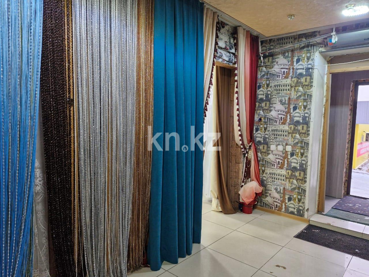 Продажа , 200 м², мкр-н Степной-4 - Продажа офисных и торговых помещений в Караганде фото 15 из 32