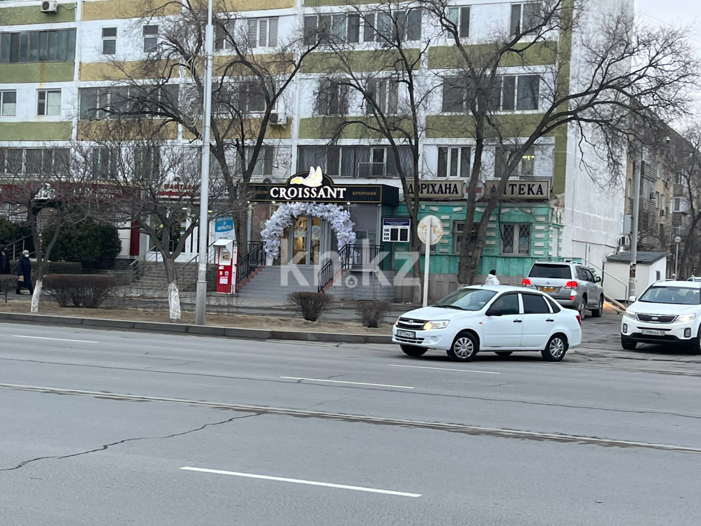 Аренда 2-комнатной квартиры посуточно, 65 м², мкр-н 7, дом  8 - Продажа и аренда недвижимости в Актау фото 13 из 16