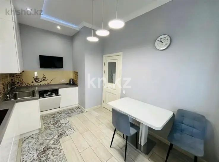 Продажа 3-комнатной квартиры, 100 м², пр. Кабанбай батыра, дом  9/4 - Продажа  трехкомнатных квартир в Астане с фото фото 4 из 6