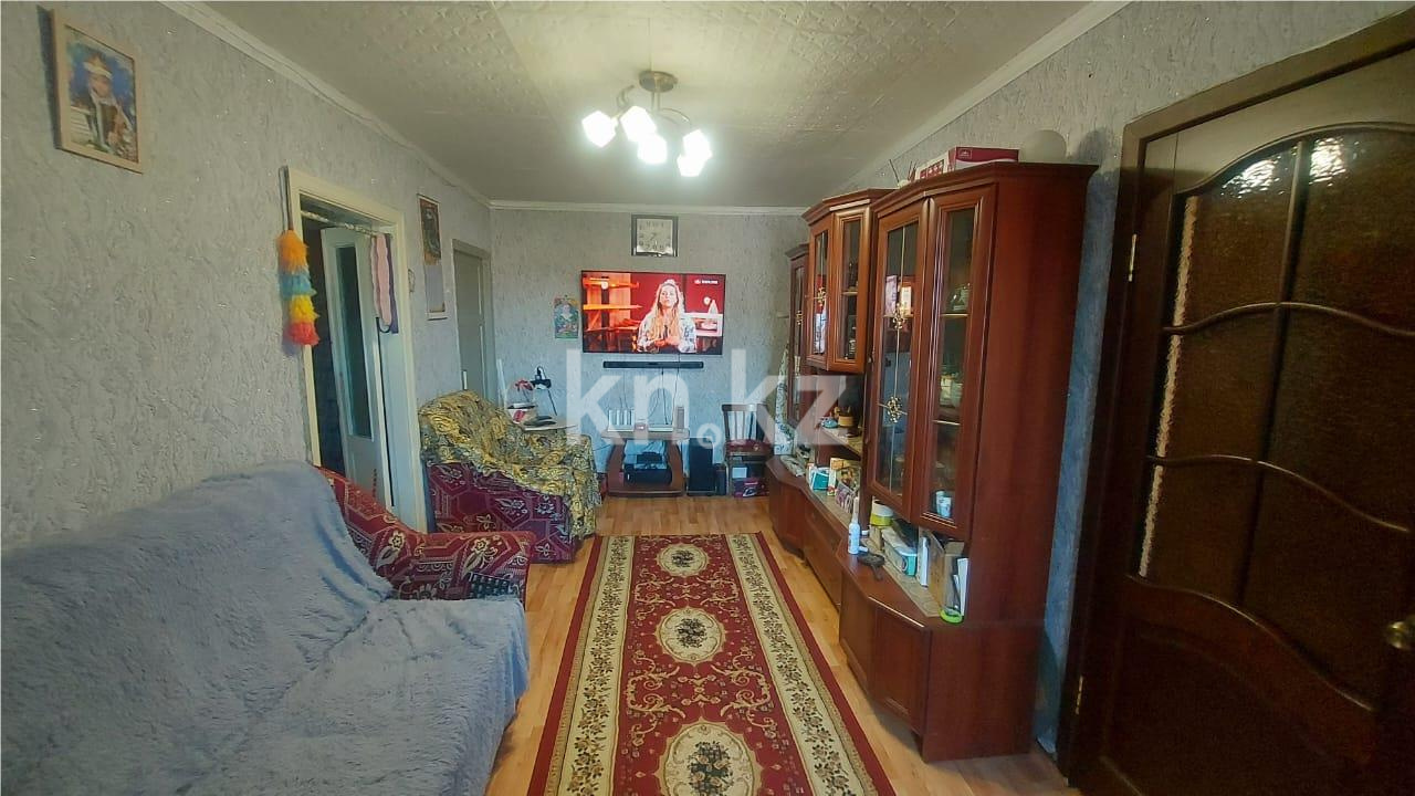 Продажа 2-комнатной квартиры, 44 м², мкр-н 16 - Продажа квартир в Караганде фото 2 из 12