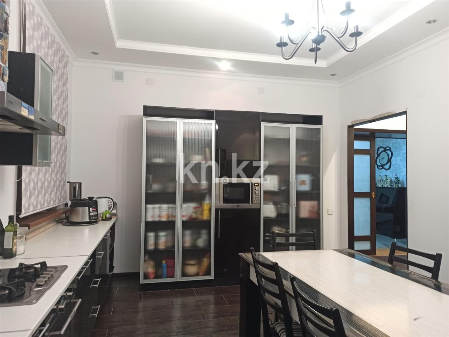 Продажа 4-комнатного дома, 425 м², ул. Аманжолова - Продажа домов, коттеджей в Караганде фото 12 из 16