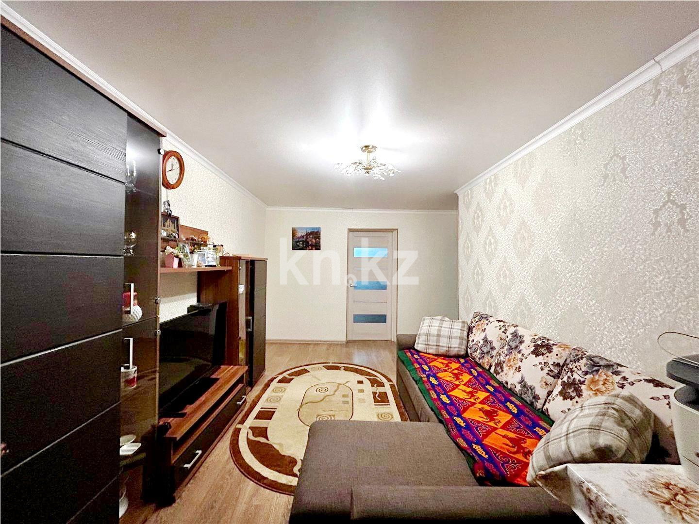 Продажа 3-комнатной квартиры, 60 м² - Продажа квартир в Михайловке Караганды - страница 2 фото 2 из 9