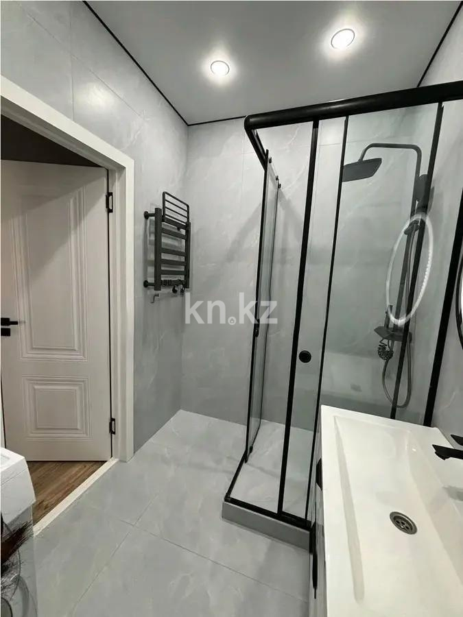 Продажа 1-комнатной квартиры, 40 м², пр. Райымбека, дом  210/7 в Алматы - фото 3