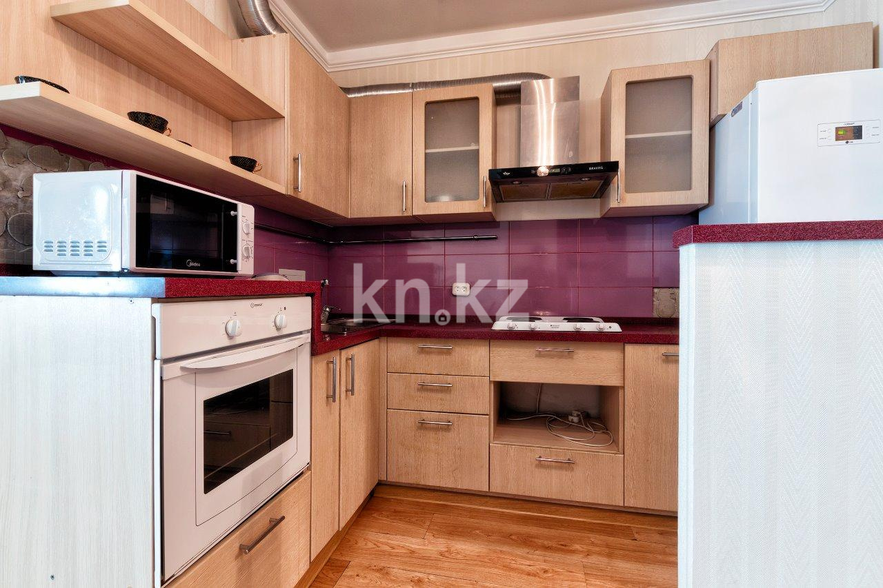 Аренда 2-комнатной квартиры посуточно, 70 м², ул. Достык, дом  5/2 - ул. Сауран в Астане - фото 3