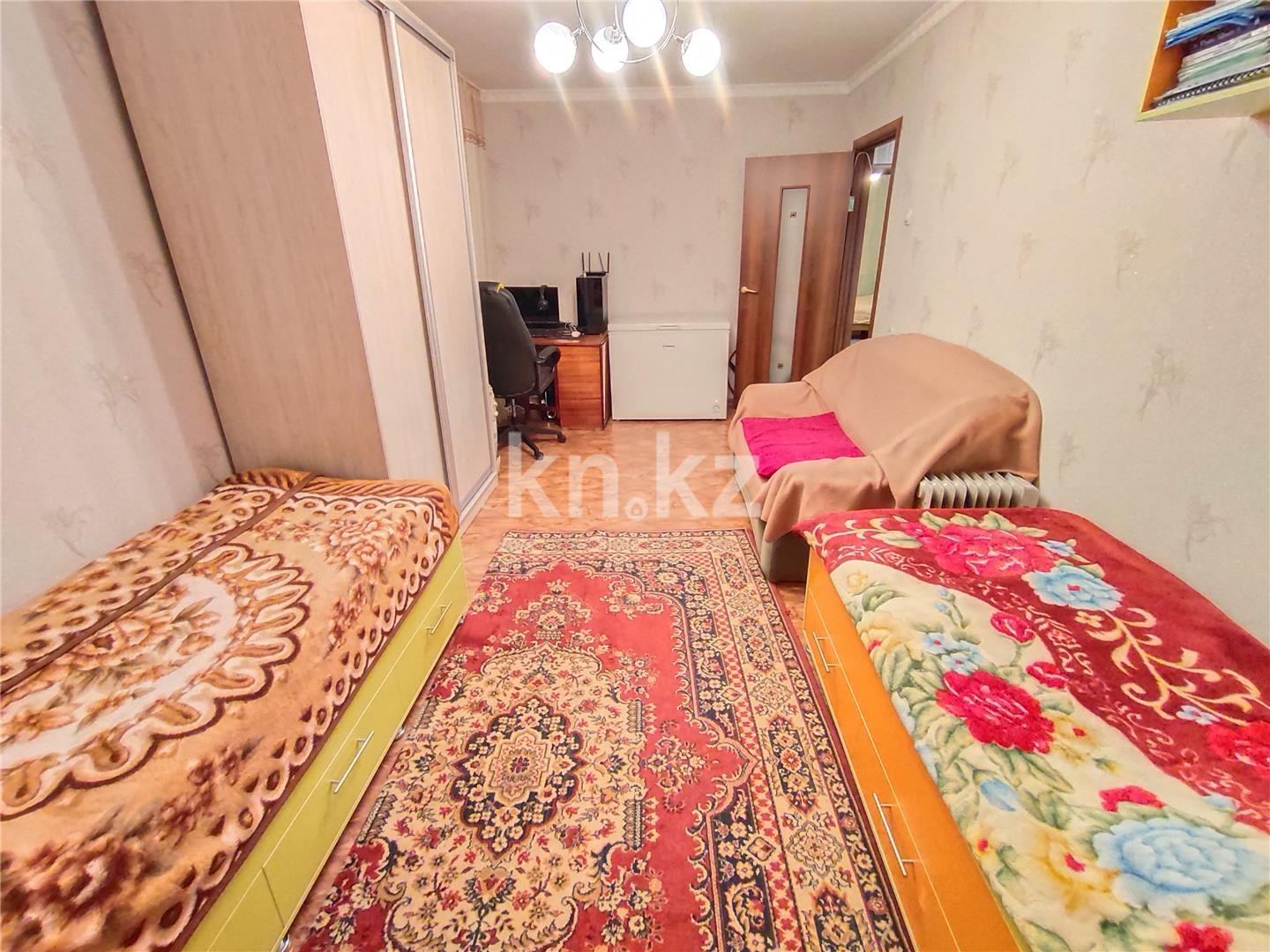 Продажа 3-комнатной квартиры, 62 м², ул. Муканова в Караганде - фото 5