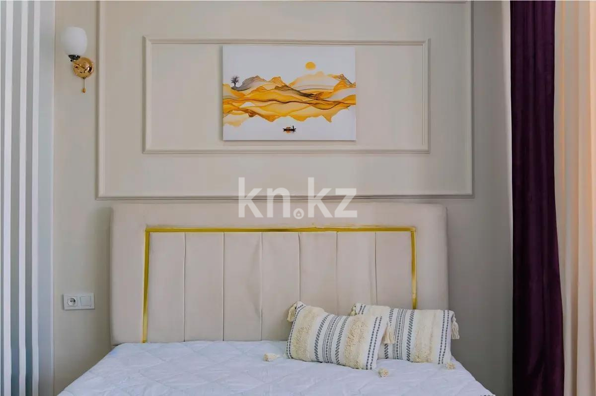 Продажа 1-комнатной квартиры, 30 м², ул. Толе би, дом  285/8 - Продажа квартир в Алматы фото 1 из 3